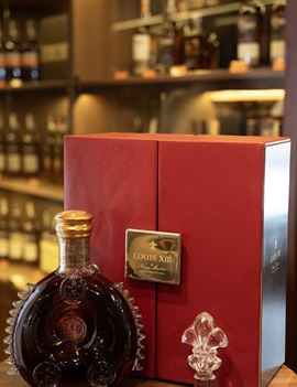 Louis XIII de Rémy Martin (bình pha lê, hộp da)