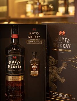 Whyte & Mackay 1L hộp quà (kèm chai Label 5 nhỏ)