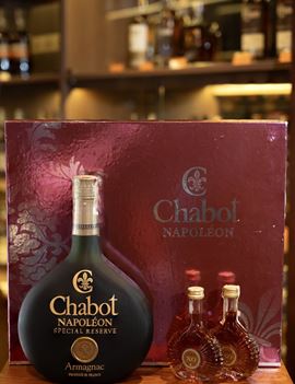 Chabot Napoléon Special Reserve (kèm 2 chai mini XO)