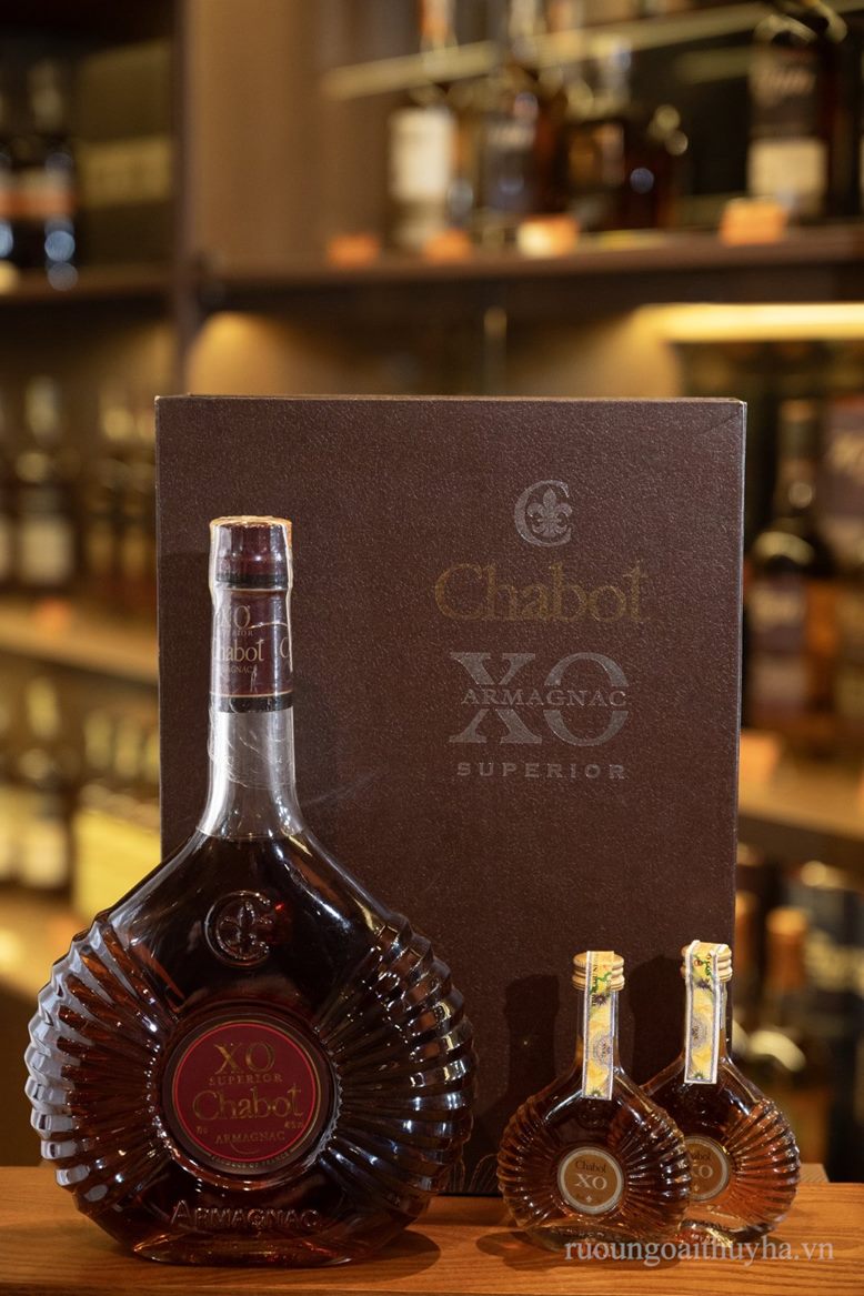 Chabot XO Superior (hộp da nâu, kèm 2 chai mini)